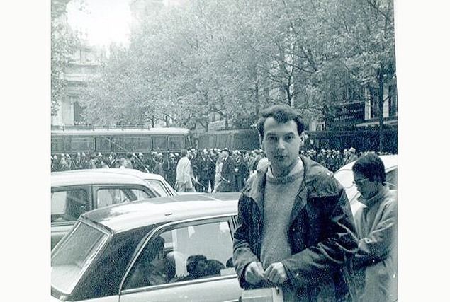 Antonio Silvio Lefvre em Paris, durante manifestaes de Maio de 68