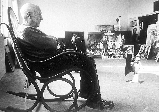 O pintor Pablo Picasso em 1962