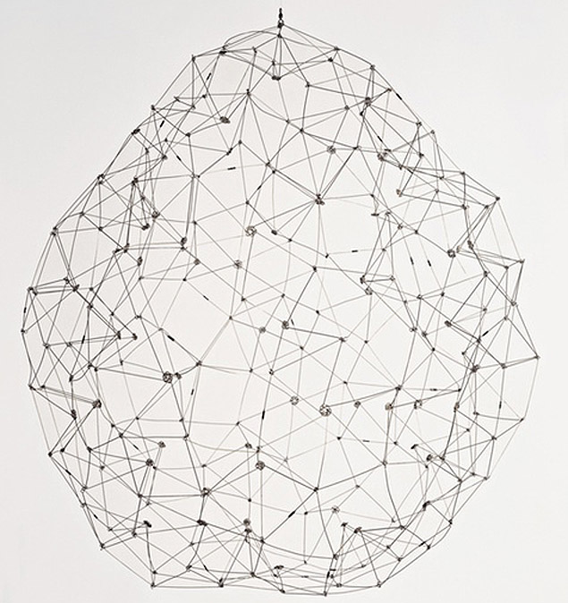 "Sphere" (1976), de Gego