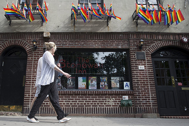 O Stonewall Inn em Greenwich Village em Nova York