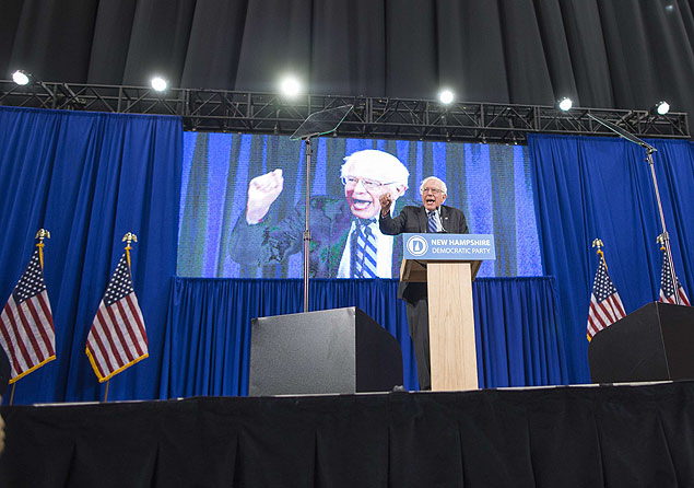O democrata Bernie Sanders em conveno do partido em New Hampshire 