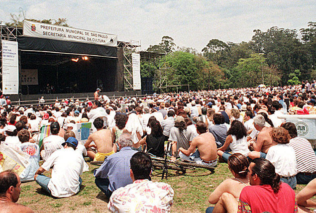 Show do pianista Oscar Peterson no parque do Ibirapuera em novembro de 1998