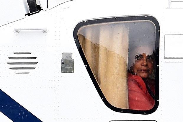 Dilma Rousseff chega de helicptero ao Planalto na segunda (7)