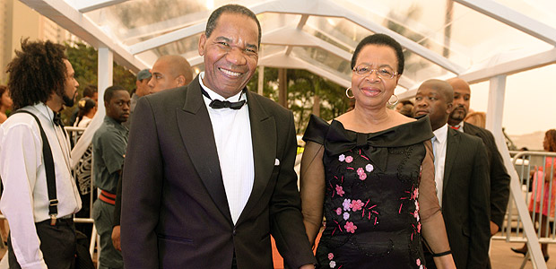 Jos Vicente e Graa Machel, viva de Mandela, durante cerimnia na Sala So Paulo 