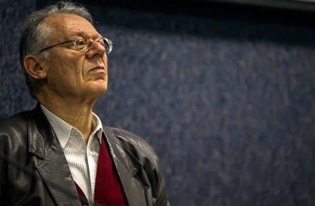 Critico literrio Roberto Schwarz participa de debate na USP em 2014