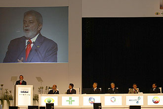 Âncoras das seis redes observam discurso do presidente Lula