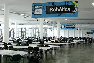 Diferencial da Campus Party é o fato de os participantes poderem ficar acampados no local; prédio da Bienal já está quase pronto