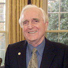 "Eu era inocente, um garoto de campo", diz Douglas Engelbart, 83, sobre patentes