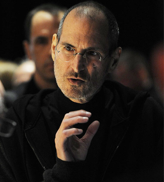 Executivo-chefe da Apple, Steve Jobs, disse que "quase morreu" ao esperar por um transplante de fígado em 2009
