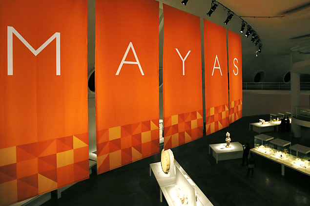 Apertura de la exposicin "Mayas: Revelacin de un Tiempo sin Fin"