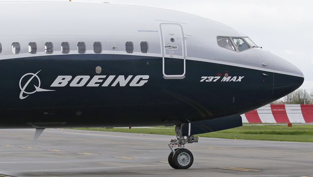 Tras meses de negociaciones, el gobierno brasileo aprob la continuacin del acuerdo entre Boeing, de EE. UU., y la brasilea Embraer.