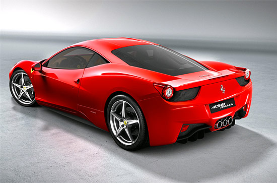 A Ferrari vai recolher os 1.248 carros da linha 458 Italia fabricados neste ano, depois de uma série de acidentes