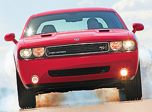 Dodge Challenger: Retr, cup da Dodge chega para brigar com Chevrolet Camaro