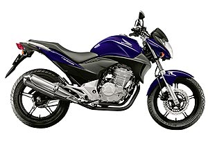 A Honda convocou do modelo CB 300R