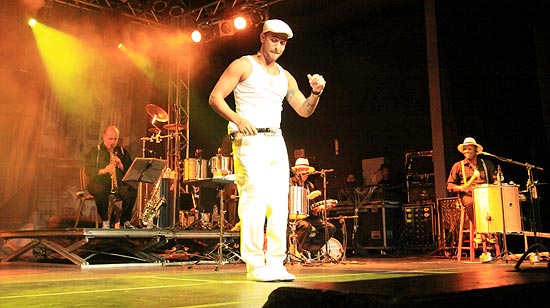 Diogo Nogueira durante show no resort Costão do Santinho, em Florianópolis 