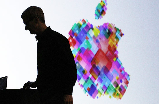 O presidente-executivo da Apple, Tim Cook, durante evento para desenvolvedores, em junho deste ano