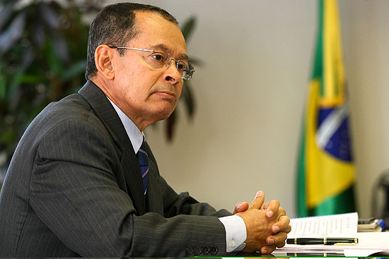 O ministro dos Transportes, Paulo Srgio Passos, durante entrevista para a Folha