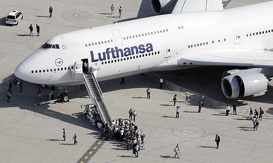 O Boeing 747-8 da Lufthansa durante o Show Areo de Berlim, em setembro de 2012