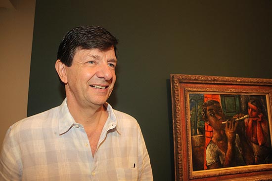 Roberto Setubal, ao lado de obra de Di Cavalcanti; o Itaú tem uma das maiores coleções de arte do país 