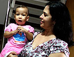 Mrcia Silva dos Santos, 41, e sua filha Gabriela 