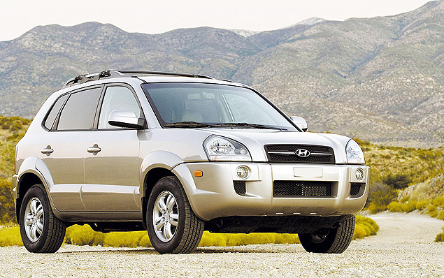 O modelo Hyundai Tucson, que sofre recall por problema no farol do freio