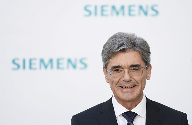 O diretor financeiro Joe Kaeser em coletiva de imprensa sobre sua nomeao como novo presidente da Siemens 
