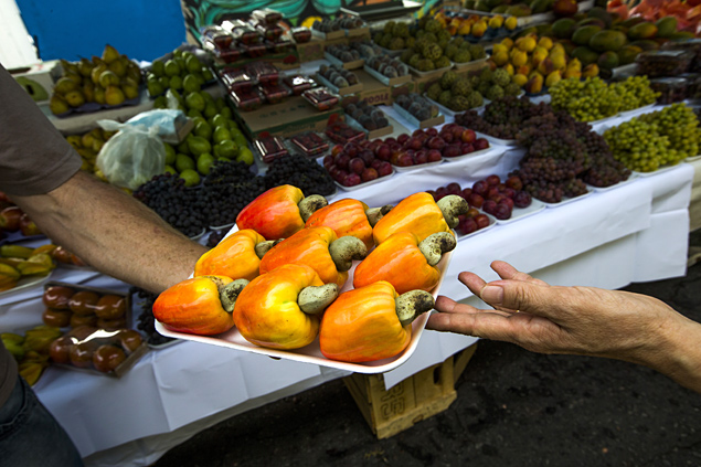 Cajus em feira livre na cidada de São Paulo