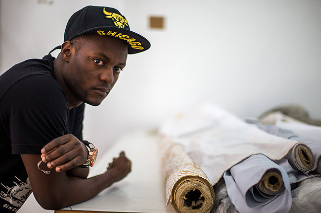 Haitiano Saintil Denold, 25, que est h dois anos no Brasil e trabalhava na oficina de costura no Bom Retiro (SP)