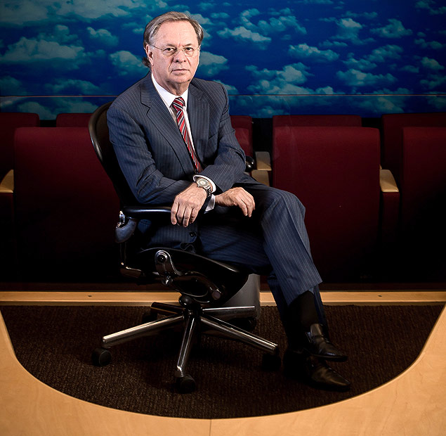 Cledorvino Belini, presidente da Fiat América Latina, na fábrica da empresa 