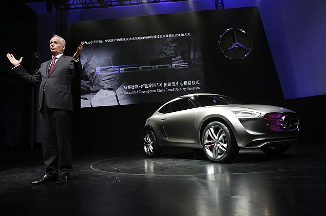 Hubertus Troska, presidente-executivo da Daimler na China, anuncia centro de pesquisa e desenvolvimento da Mercedes-Benz em Pequim