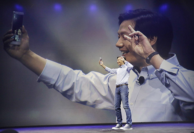 Lei Jun, o 'Steve Jobs chinês', apresenta em Pequim o Mi Note, novo smartphone da Xiaomi