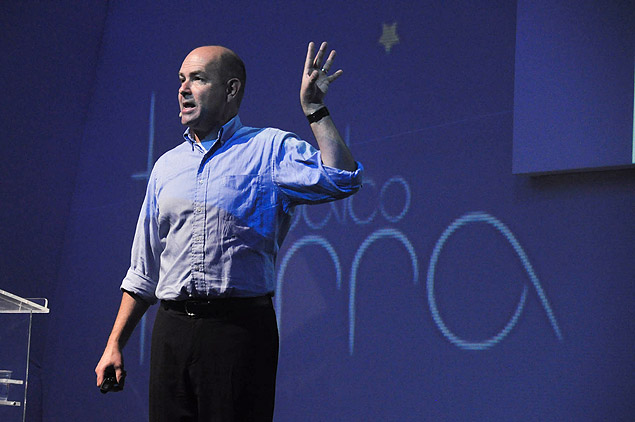 Chris Anderson durante sua fala no evento Campus Party, em So Paulo.