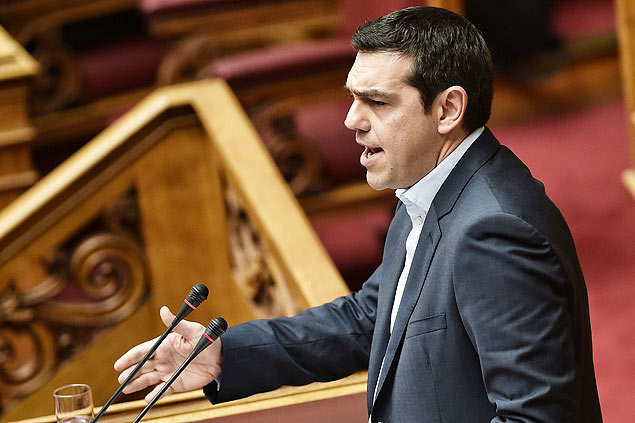 Novo premiê greco, Alexis Tsipras, em seu primeiro discurso no cargo, em fevereiro
