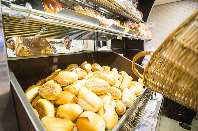 O pão francês deverá ficar até 12% mais caro em abril