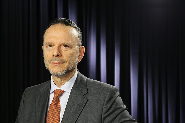 El economista Luciano Coutinho es el nuevo presidente del consejo administrativo de Petrobras