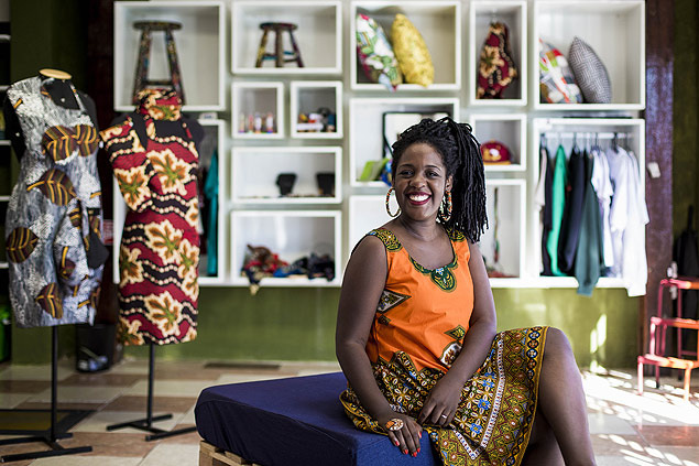 Ana Paula Xongani abriu uma loja em 2010 de roupas e acessórios com estampas afro-brasileiras