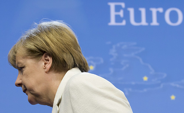 Chanceler alem, Angela Merkel, durante cpula de lderes da zona do euro