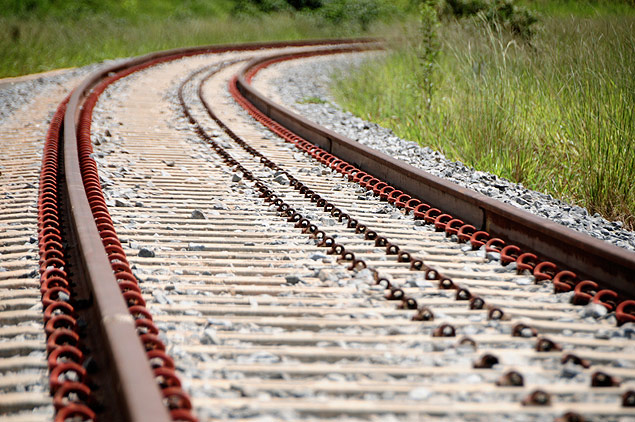 Trecho de ferrovia no Centro-Oeste do Brasil; governo Temer pretende conceder infraestrutura