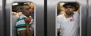 Passageiros no metrô de São Paulo – Fabio Braga/Folhapress