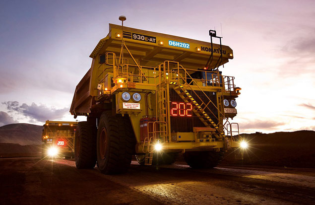 Caminhão autônomo da Rio Tinto em mina na Austrália***