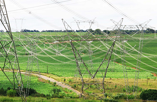 Linha de transmisso de energia que percorre cerca de 2.000 KM no interior de So Paulo
