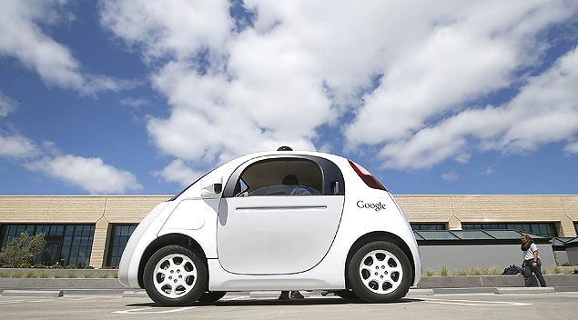 Carro autnomo do Google; modelo causou polmica ao bater em nibus na semana passada