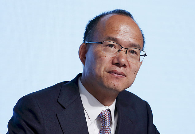 Billionaire Guo Guangchang, Executive Director and Chairman of Fosun International, attends the annual general meeting of the Chinese conglomerate in Hong Kong, China in this May 28, 2015 file photo. Trading in shares of Chinese conglomerate Fosun International Ltd was suspended on Friday pending the release of a statement containing "inside information", the company said in a filing to the Hong Kong stock exchange. Late on Thursday, Caixin media reported that company Chairman Guo Guangchang was not reachable, though Fosun made no reference to Guo in the filing. REUTERS/Bobby Yip/Files TPX IMAGES OF THE DAY ORG XMIT: FIL501
