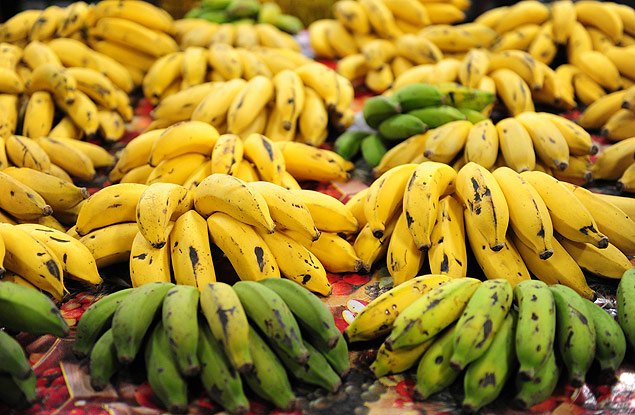 Banana vendida na feira noturna de orgnicos do Parque da gua Branca, em So Paulo (SP)