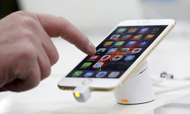 Apple diz que iPhone 6 e 6 Plus ainda estão disponíveis para venda na China
