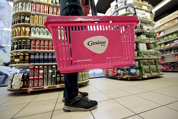Varejista Casino viu vendas no 4 trimestre melhorarem na Frana no quesito mesmas lojas