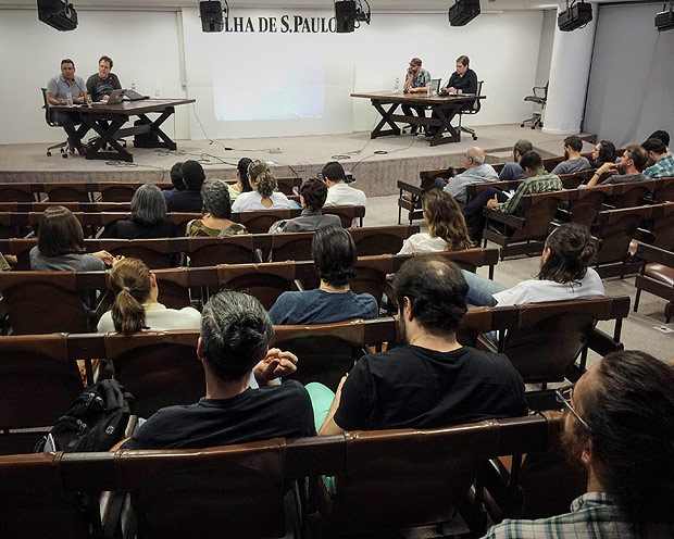 Debate sobre realidade virtual realizado na noite de quarta (30) no auditrio da *Folha*
