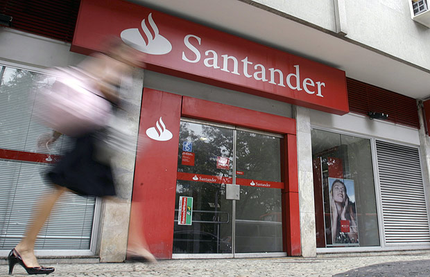 Santander Brasil teve lucro praticamente estvel no primeiro trimestre