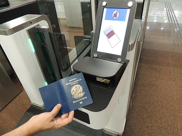 Controle eletronico de passaporte brasileiro Divulgação