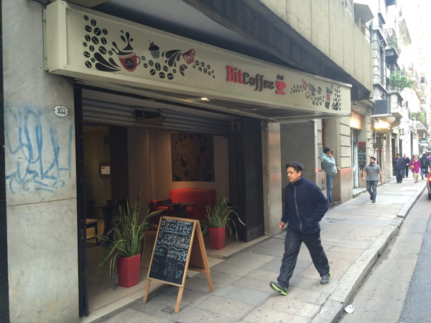 28.abr.2016 Legenda: Café Bitcoffee, no centro de Buenos Aires, que aceita pagamentos em bitcoin Foto Luciana Dyniewicz /Folhapress ***DIREITOS RESERVADOS. NO PUBLICAR SEM AUTORIZAO DO DETENTOR DOS DIREITOS AUTORAIS E DE IMAGEM***